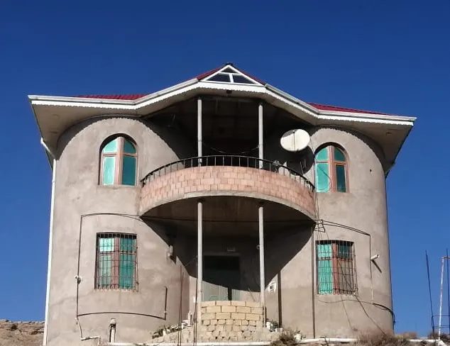 Qaradağ r., Bakı Həyət evi